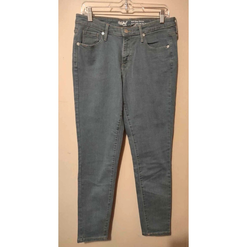 Mossimo Mid Rise Skinny Lightwash Power Stretch Denim Size 10/R